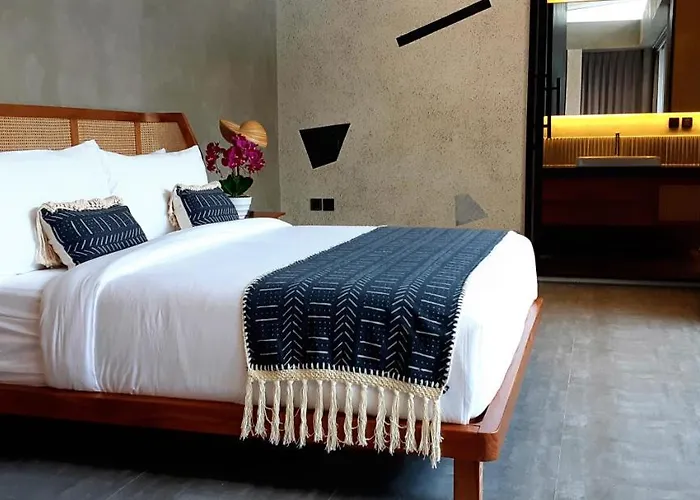 Teejay - Architect-designed Luxury In Perfect Petitenget Location Villa